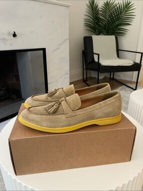Beige Suede Tassel Loafers with Yellow Sole - Men - Made in Italy - Sz 10